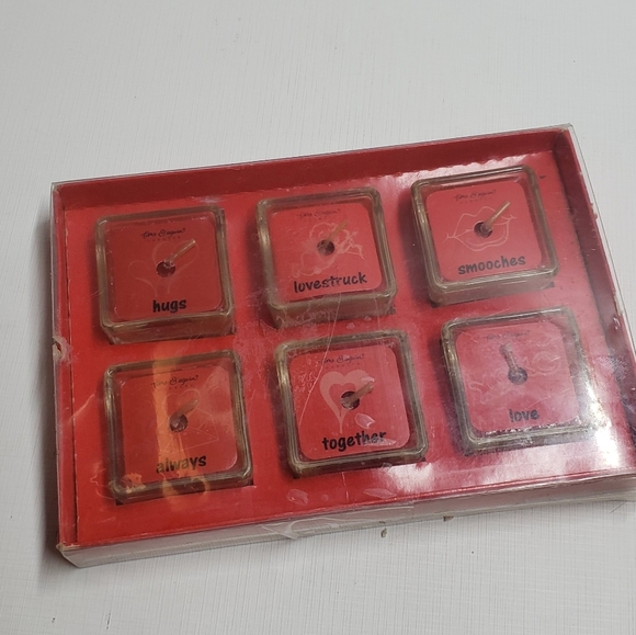 Ganz Time & Again Candle Red Votive Tealight Set Cinnamon Scented Valentines - Picture 3 of 16